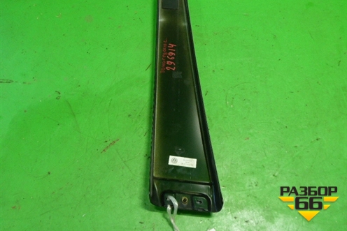 Накладка стойки (центральной левой) (7L6853317D) для Volkswagen Touareg c 2002-2010г