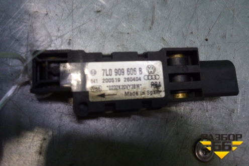 Датчик AIR BAG (7L6909606B) для Volkswagen Touareg c 2002-2010г