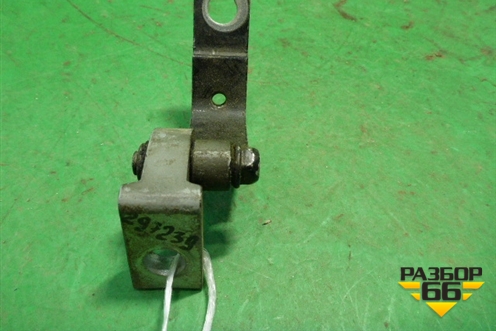 Петля двери передней правой верхняя (7L0831402A) для Volkswagen Touareg c 2002-2010г