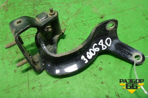 Петля двери багажника (правая) (4L0827300B) для Audi Q7 c 2005-2015г