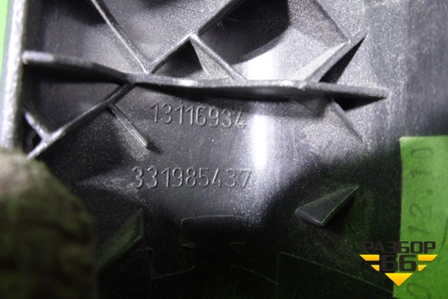 Накладка на торпедо (правая) (13116934) для Opel Astra H с 2004-2015г