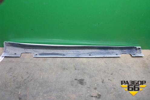 Накладка на порог наружная левая (AMG) (A1766980054) для Mercedes Benz A180/200/250 W176 с 2012