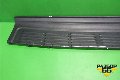 Накладка заднего бампера (до 2012г) (5216260040) для Toyota Land Cruiser (200) с 2008г (Ленд Крузер)
