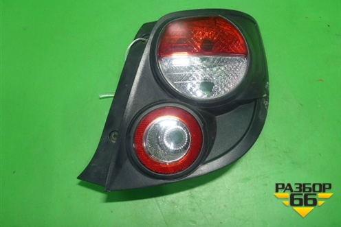 Фонарь задний правый (хэтчбек) (96830986) для Chevrolet Aveo (Т300) с 2011г