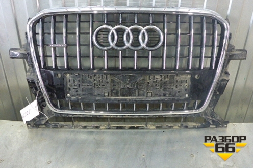Решетка радиатора (после 2012г под парктроник) (8R0853651S) для Audi Q5 c 2008-2017г (Ку 5)