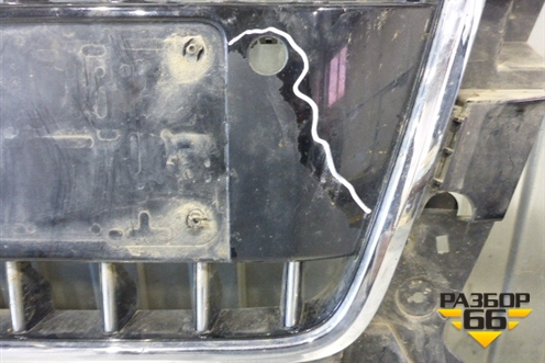 Решетка радиатора (после 2012г под парктроник) (8R0853651R) для Audi Q5 c 2008-2017г (Ку 5)