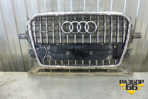 Решетка радиатора (после 2012г под парктроник) (8R0853651R) для Audi Q5 c 2008-2017г (Ку 5)