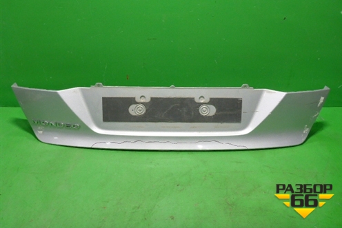 Накладка крышки багажника (нижняя под номер) (BS71A423A40A) для Ford Mondeo 4 с 2006-2014г
