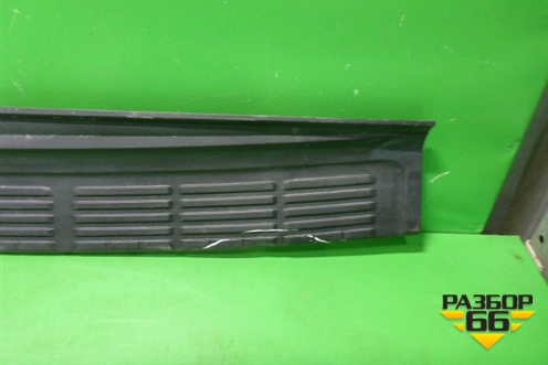 Накладка заднего бампера (до 2012г) (5216260040) для Toyota Land Cruiser (200) с 2008г (Ленд Крузер)