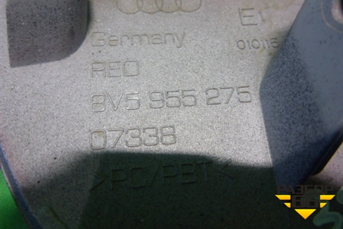Крышка форсунки омывателя фары левая (седан) (8V5955275) для Audi A3 (8V) с 2012-2020г (А3)