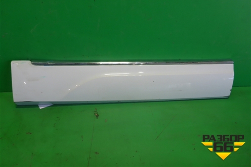 Накладка двери задней правой (после 2012г крашеная) (8R0853970L) для Audi Q5 c 2008-2017г (Ку 5)