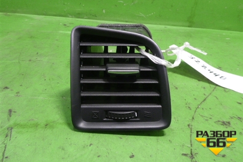 Дефлектор воздушный правый (KD4564730) для Mazda CX 5 с 2012-2016г