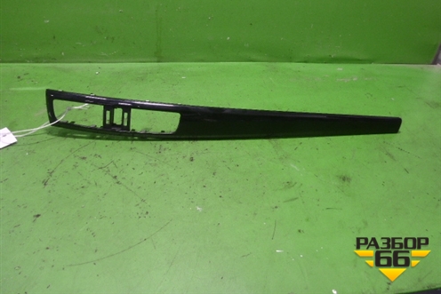 Накладка на торпедо (правая) (KD4555256) для Mazda CX 5 с 2012-2016г