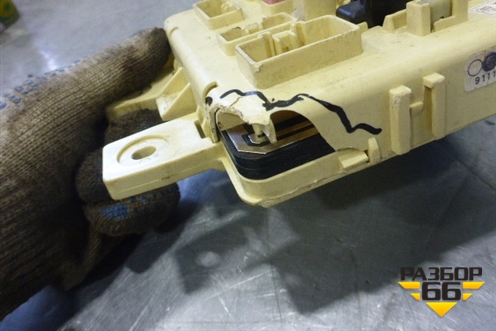Блок предохранителей салонный (911102D000) для Hyundai Elantra 3 (XD) с 2000-2010г