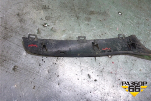 Накладка на решетку радиатора (863623X100) для Hyundai Elantra 5 с 2010-2016г