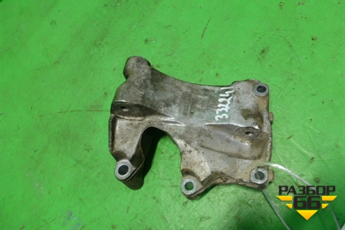 Кронштейн генератора (4.2л BVJ) (079903805AD) для Audi A8 с 2002-2010г