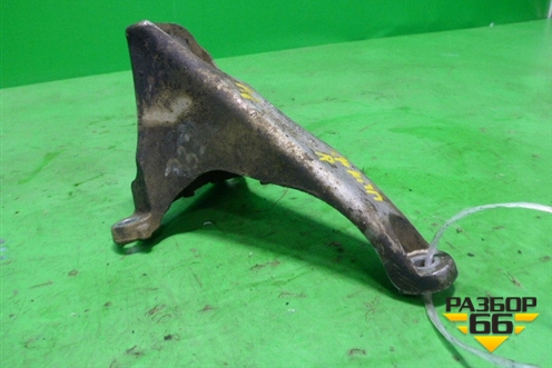 Кронштейн КПП (правый АКПП) (4E0399114AT) для Audi A8 с 2002-2010г