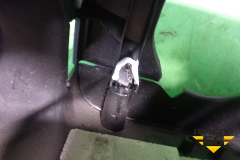 Кожух рулевой колонки (в сборе) для Peugeot 407 с 2004г