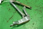 Петля крышки багажника левая (YS41F42701AA) для Ford Focus 1 с 1998-2004г