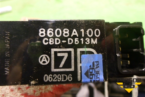 Кнопка стеклоподъёмника (задняя правая) (8608A100) для Mitsubishi Lancer-9  с 2003-2008г (Лансер)