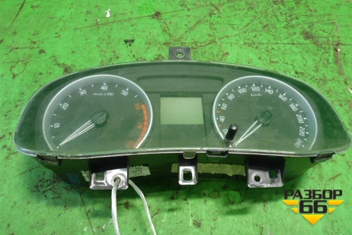 Щиток приборов МКПП (5J0920811B) для Skoda Fabia с 2007-2014г