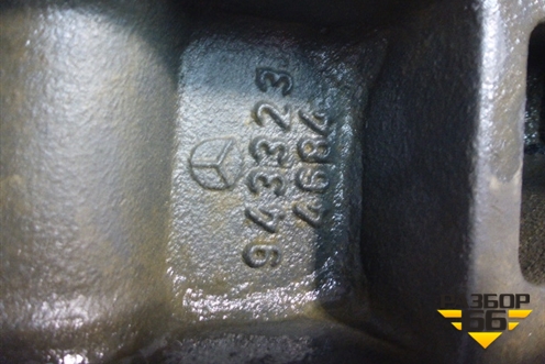 Кронштейн переднего стабилизатора  (левый) (9433234684) для Mercedes Benz  TRUCK Axor 2 с 2004г