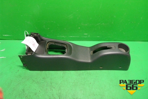 Консоль (A135305900) для Chery Bonus(A13) с 2010г
