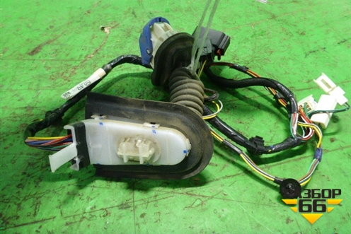 Проводка двери передней правой (CC6567200D) для Mazda Mazda 5 с 2005-2010г