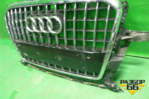 Решетка радиатора (после 2012г под парктроник) (8R0853651R) для Audi Q5 c 2008-2017г (Ку 5)