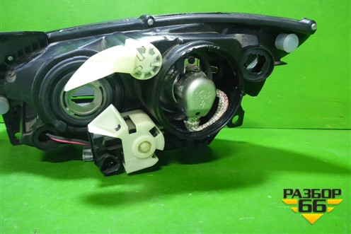 Фара правая (новая ксенон с блоком и лампой) для Mazda RX-8 с 2003-2012г