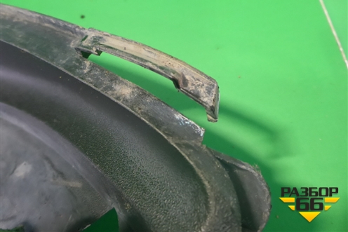 Накладка подножки правой (внутренняя часть) (5177960120) для Toyota Land Cruiser (200) с 2008г (Ленд Крузер)