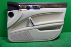 Обшивка двери передней правой под электрику (светлая кожа) для Volkswagen Phaeton с 2002-2014г