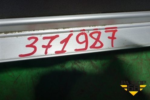 Обшивка в кабину (под спальник левая) для Scania  5 R Series с 2004-2016г