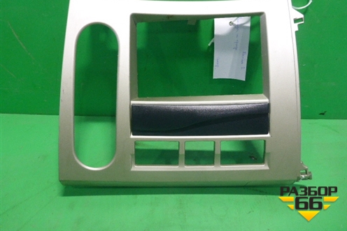 Накладка на торпедо  (5010605988) для Renault  TRUCK Premium 2 с 2005-2013г