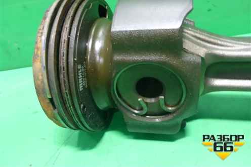 Поршень с шатуном ( DXI11) (Mahle) для Renault  TRUCK Premium 2 с 2005-2013г