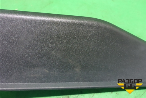 Держатель задней полки правый (хетчбэк) (799120021R) для Renault Megane 3 с 2008-2016г