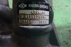 Суппорт задний правый (A9444201302) для Mercedes Benz  TRUCK Axor 2 с 2004г