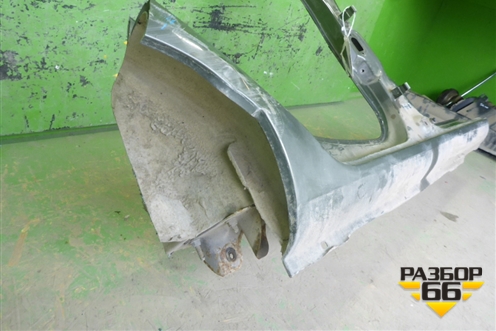Порог со стойкой правый для Renault Clio с 1998-2002г