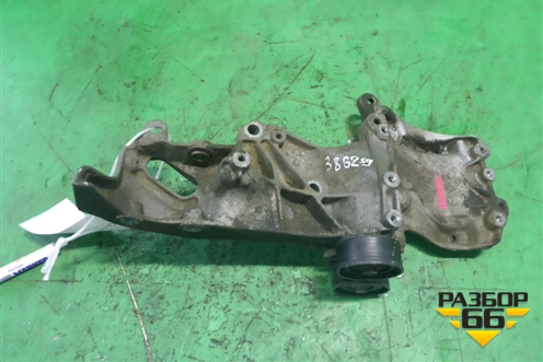 Кронштейн генератора ( 1.4л K7JA700) (с кондиционером) (8200066249) для Renault Clio с 1998-2002г