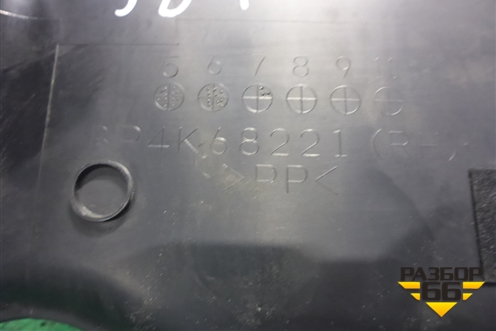 Обшивка стойки центральная нижняя правая (BP4K68221) для Mazda Mazda 3 (BK) с 2003-2009г 