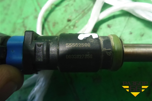 Форсунка инжекторная электрическая ( 1.6л F16D4 пробег 48тыс.км) (55562599) для Chevrolet Aveo (Т300) с 2011г