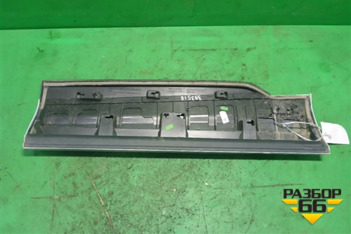 Накладка двери задней правой (4M0853970F) для Audi Q7 c 2015г
