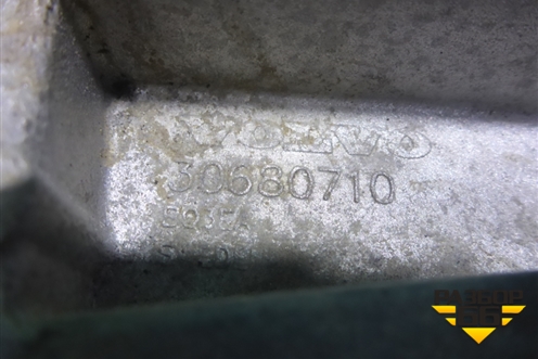 Кронштейн двигателя правый (3.2л B6324S) (30680710) для Volvo XC90 с 2002-2015г