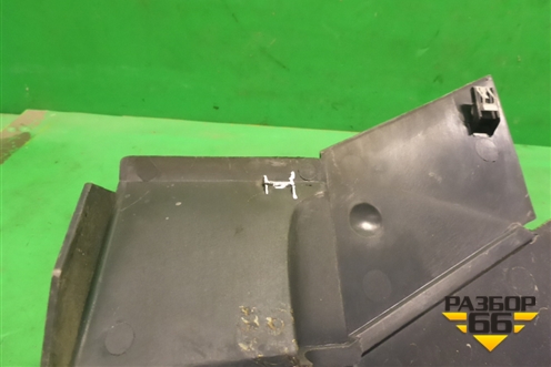 Накладка декоративная на двигатель (5.0л M113) (A1130101367) для Mercedes Benz CLS C219 с 2004-2010г