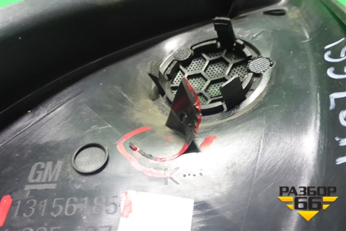 Накладка двери передней левой уголок (13156185) для Opel Astra H с 2004-2015г