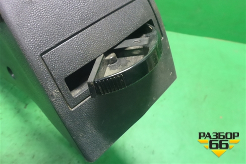Консоль (13116955) для Opel Astra H с 2004-2015г