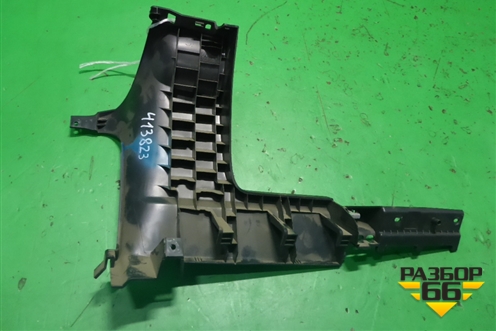 Накладка на торпедо (под рулем правая) (5K1858368B) для Volkswagen Golf VI с 2009-2012г