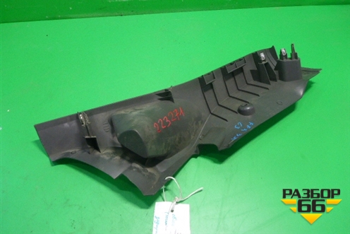 Обшивка стойки задняя нижняя левая (4M51A31017A) для Ford Focus 2 с 2005-2008г