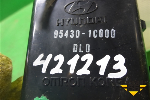Реле (обогрева заднего стекла) (954301C000) для Hyundai Getz с 2002г