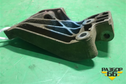 Кронштейн генератора ( 1.8л Z18XE) (90571112) для Opel Astra H с 2004-2015г